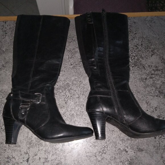 LIFESTRIDE BLACK TALL HEELED ZIPPERED FAUX LEATHER BOOTS SIZE 7.5 - Picture 3 of 7